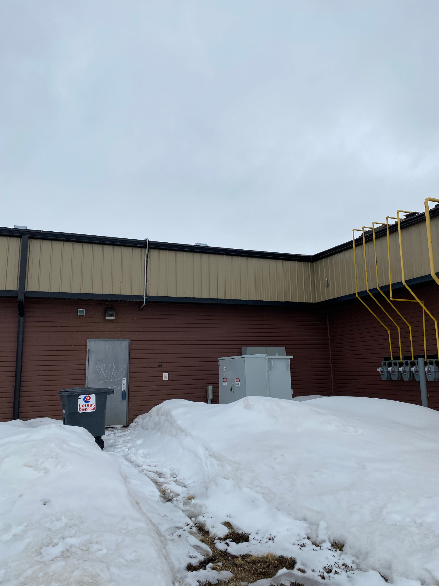 距离萨斯卡通东北部30公里，Aberdeen 商业物业出售！——林与唐地产 - 8